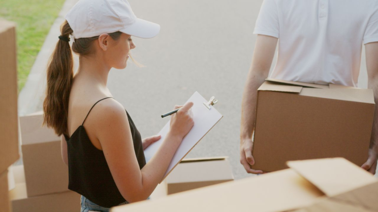 Removalists in Sunshine